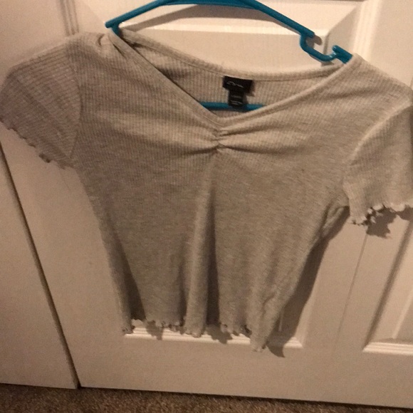 Art class top super cute - Picture 1 of 3